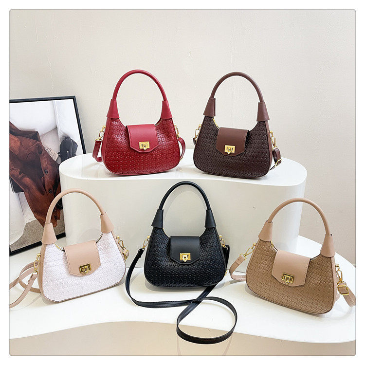 Crescent Dumpling Shoulder Underarm Bag (Red) - Image 3