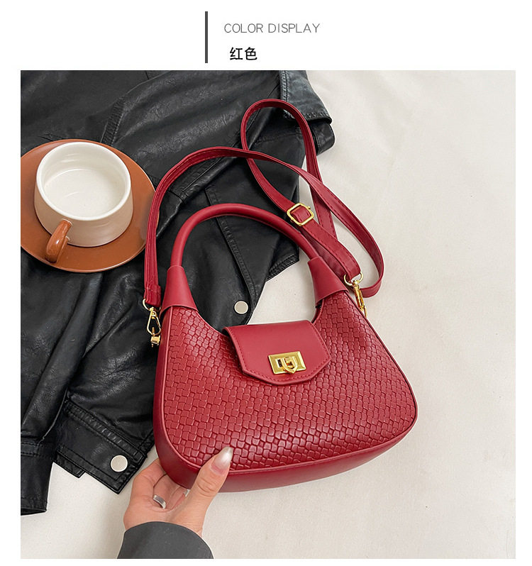 Crescent Dumpling Shoulder Underarm Bag (Red) - Image 2